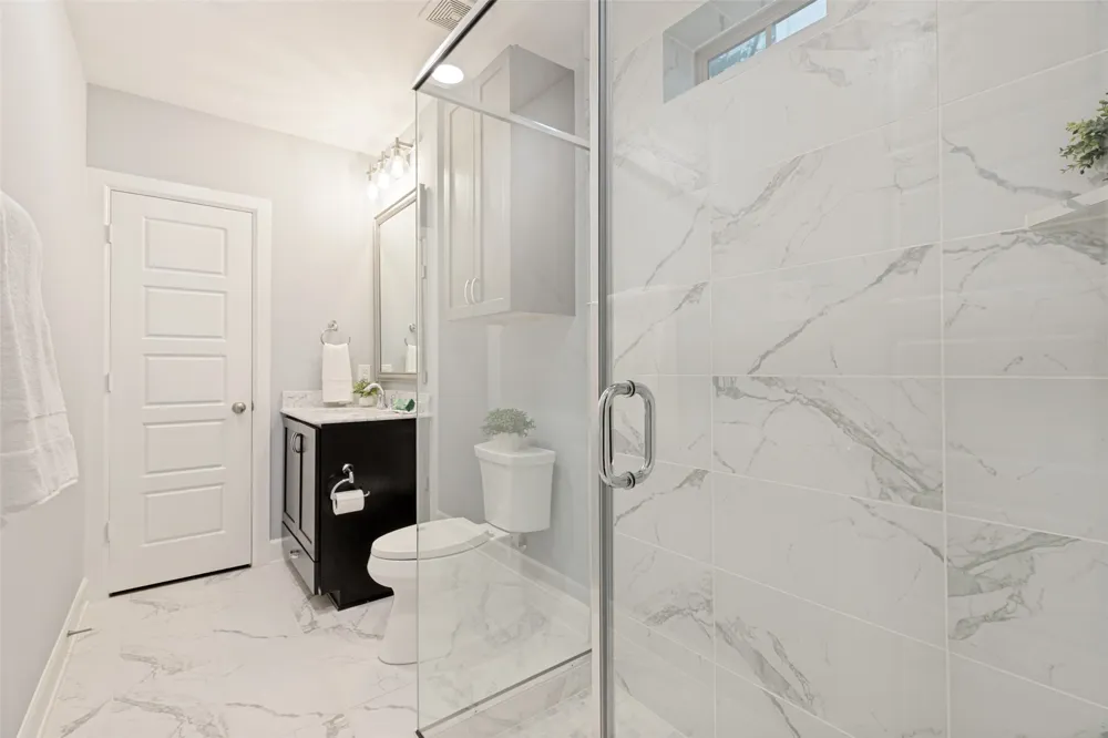 746 Spanish Oaks Place Dallas, TX 75204