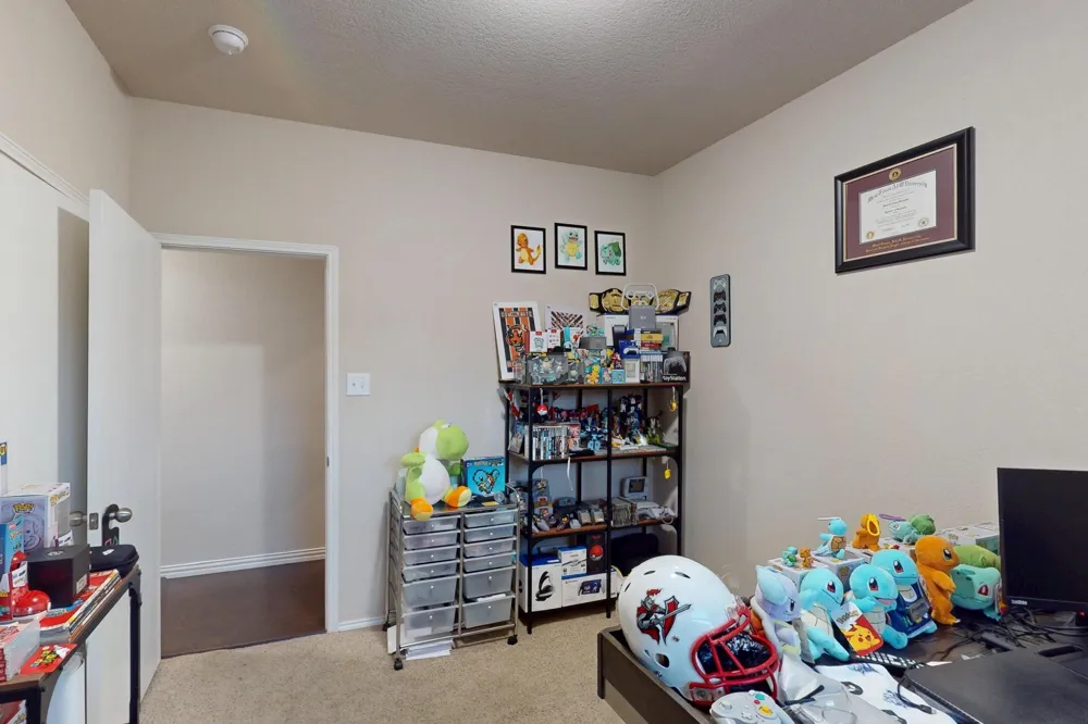 337 Grace Circle Hurst, TX 76053