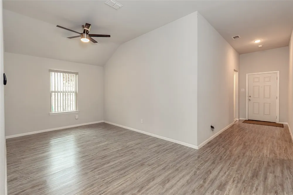 112 Plumed Thistle Drive Fort Worth, TX 76131