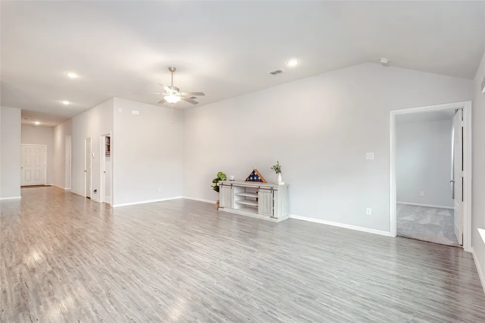 112 Plumed Thistle Drive Fort Worth, TX 76131