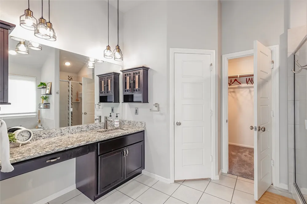 112 Plumed Thistle Drive Fort Worth, TX 76131
