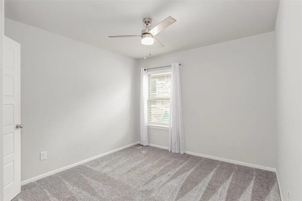 112 Plumed Thistle Drive Fort Worth, TX 76131
