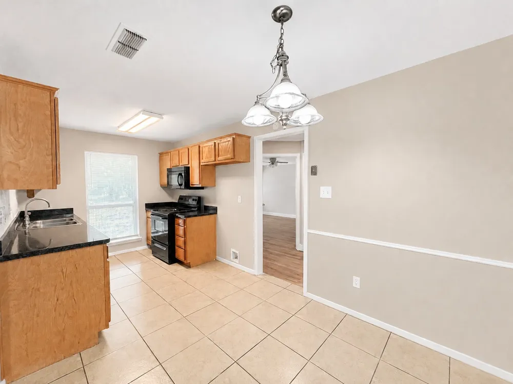 8136 Richard Street White Settlement, TX 76108