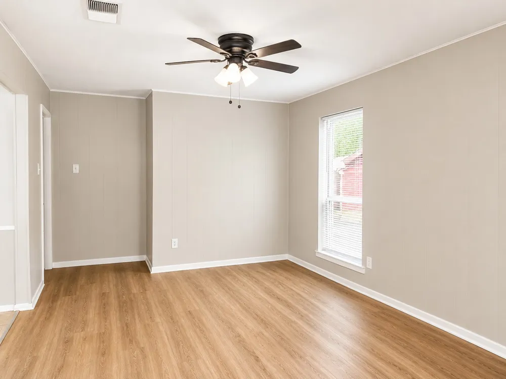 8136 Richard Street White Settlement, TX 76108