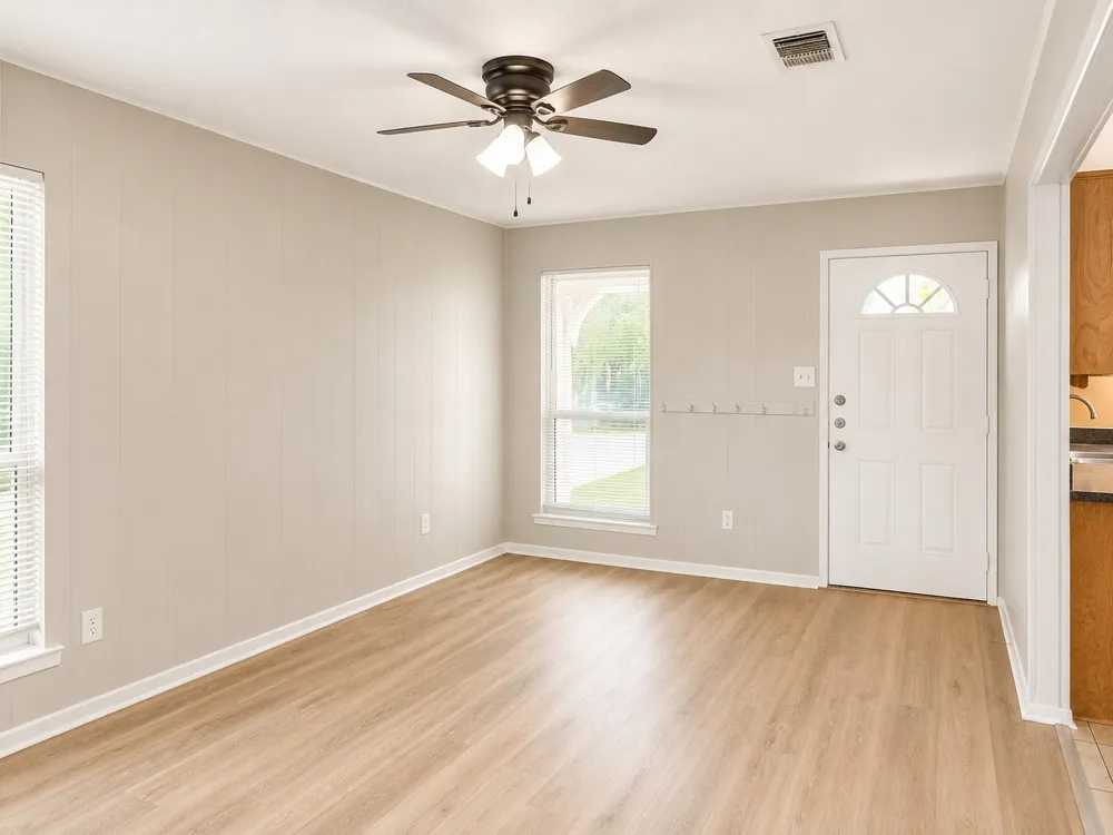 8136 Richard Street White Settlement, TX 76108