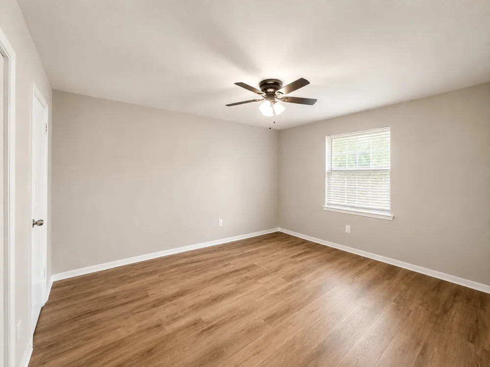 8136 Richard Street White Settlement, TX 76108