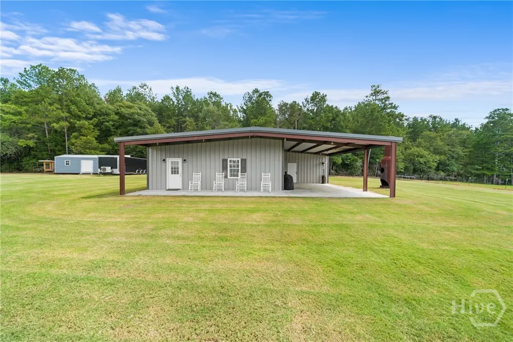 3964 GA-17 S Millen, GA 30442