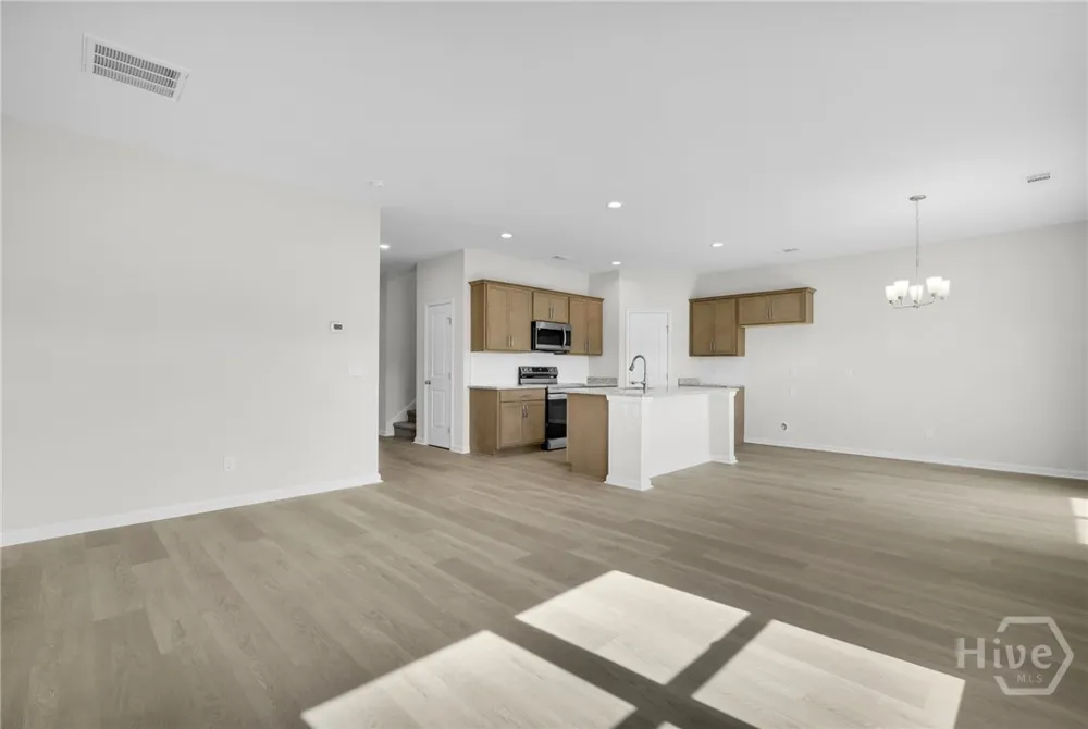 124 Chilburn Circle Savannah, GA 31302
