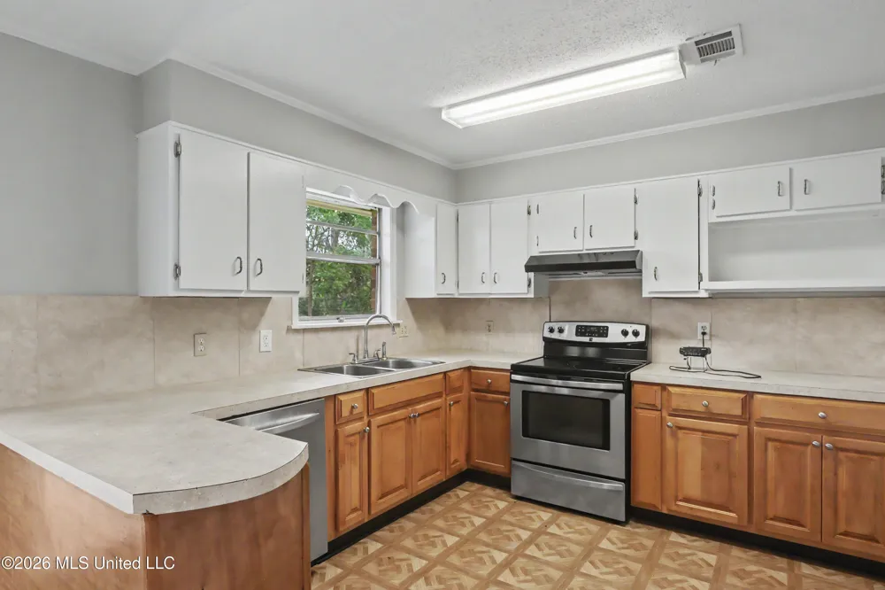 150 Ben Drive Gulfport, MS 39503