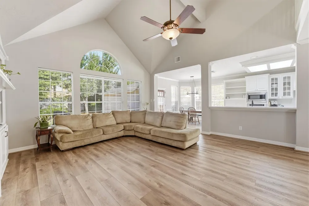 2443 Riverway Oak Drive Kingwood, TX 77345