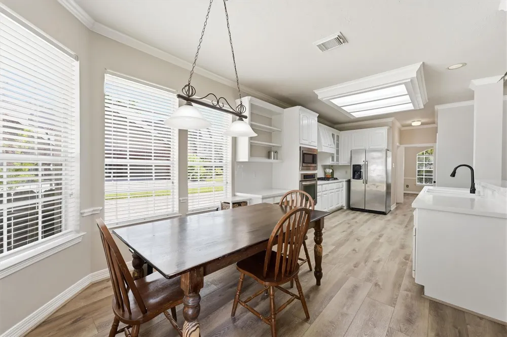 2443 Riverway Oak Drive Kingwood, TX 77345