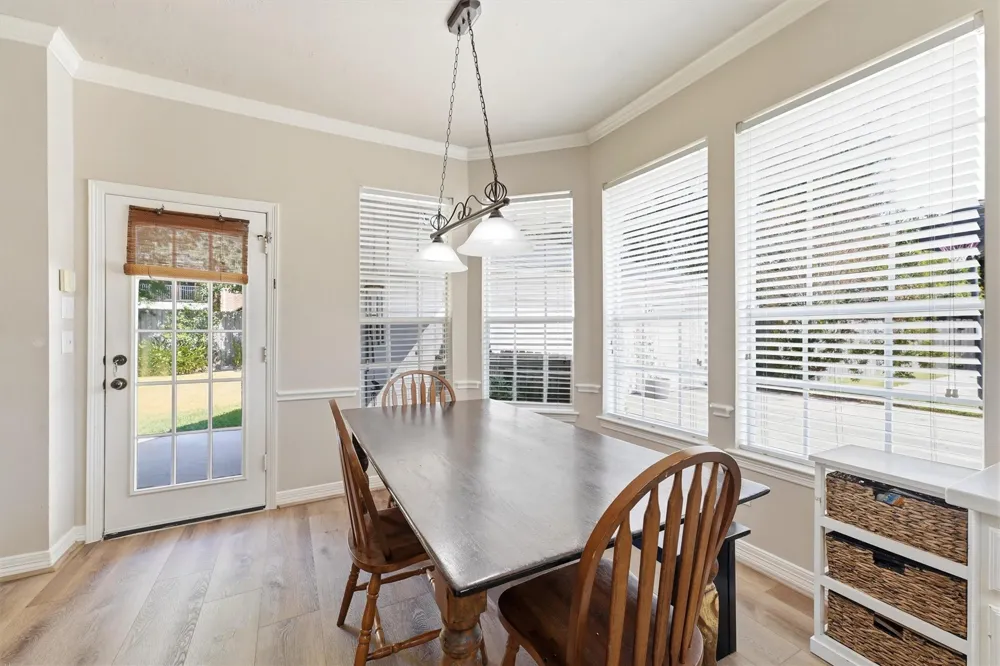 2443 Riverway Oak Drive Kingwood, TX 77345