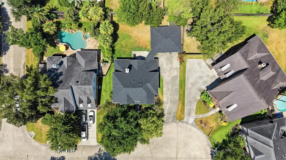 2443 Riverway Oak Drive Kingwood, TX 77345
