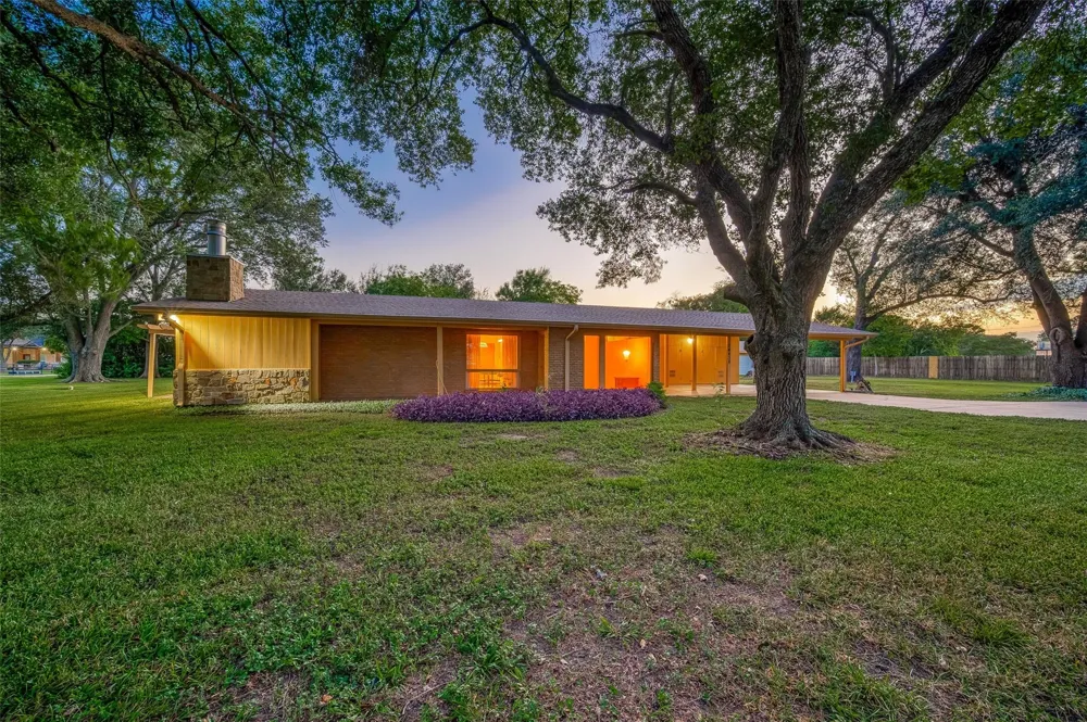 14438 Highway 36 Needville, TX 77461