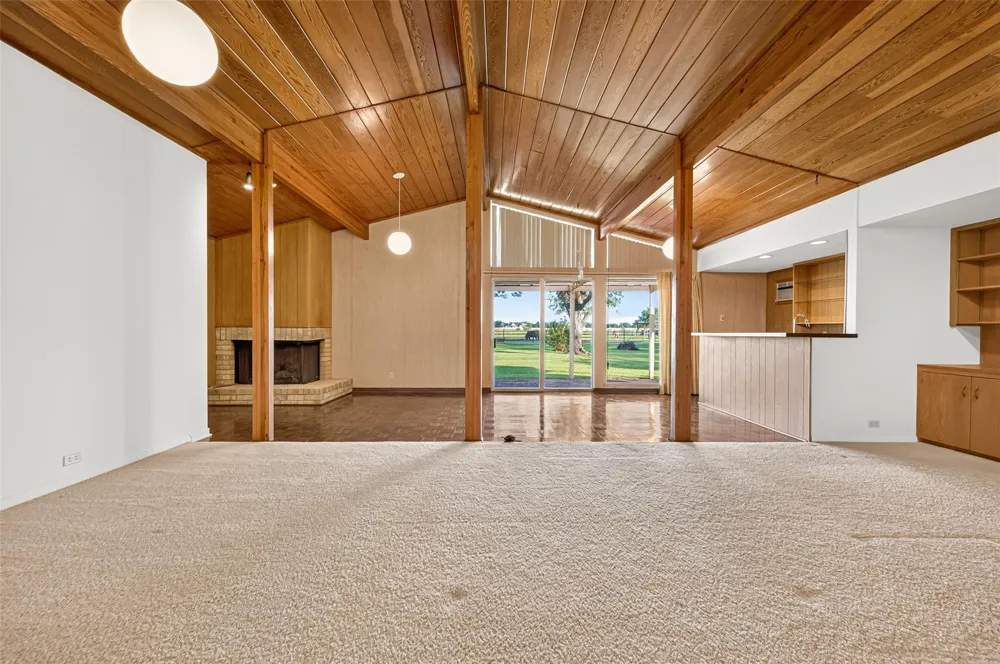 14438 Highway 36 Needville, TX 77461