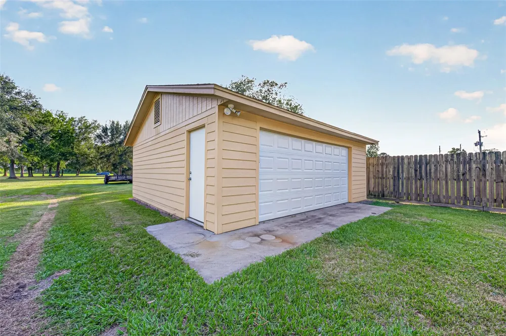 14438 Highway 36 Needville, TX 77461
