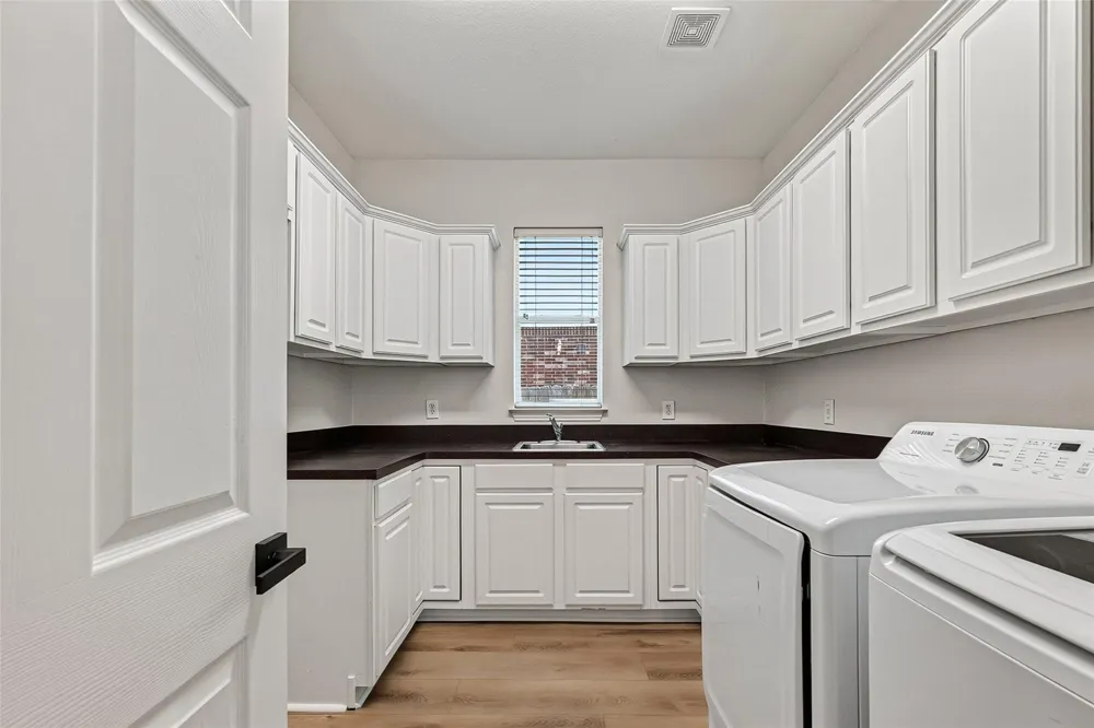 45 Marquise Oaks Place Place The Woodlands, TX 77382
