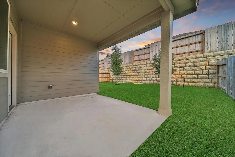 6609 Lahna Oak Drive Conroe, TX 77304