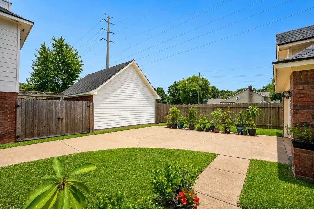 2306 Bent River Drive Sugar Land, TX 77479