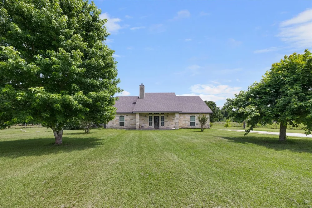 476 Lcr 640 Groesbeck, TX 76642
