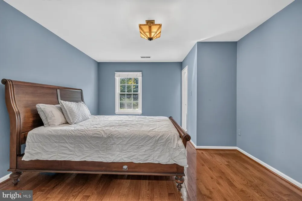 10117 MEYER POINT TERRACE Potomac, MD 20854