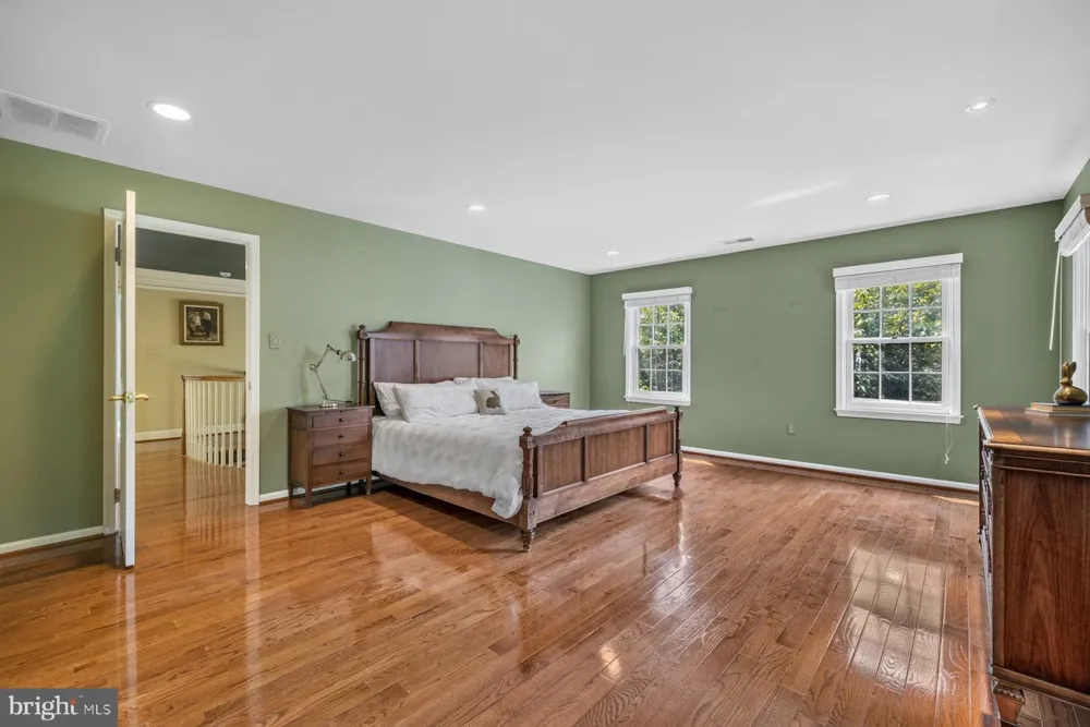 10117 MEYER POINT TERRACE Potomac, MD 20854
