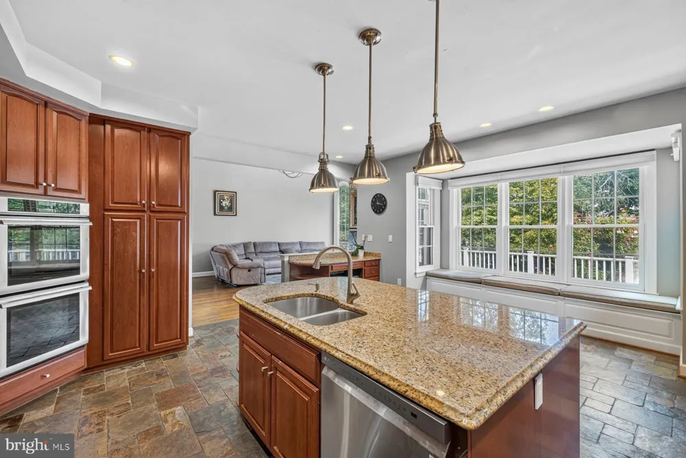 10117 MEYER POINT TERRACE Potomac, MD 20854