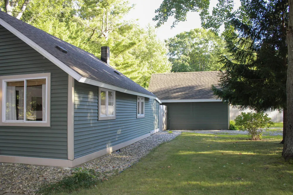 3429 W Giles Road Muskegon, MI 49445