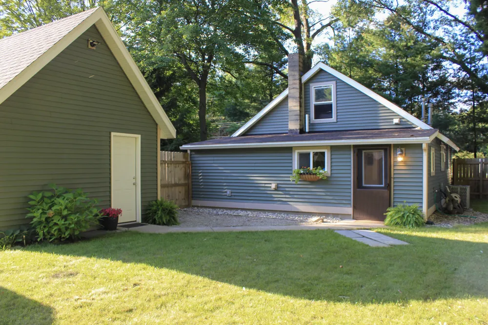3429 W Giles Road Muskegon, MI 49445