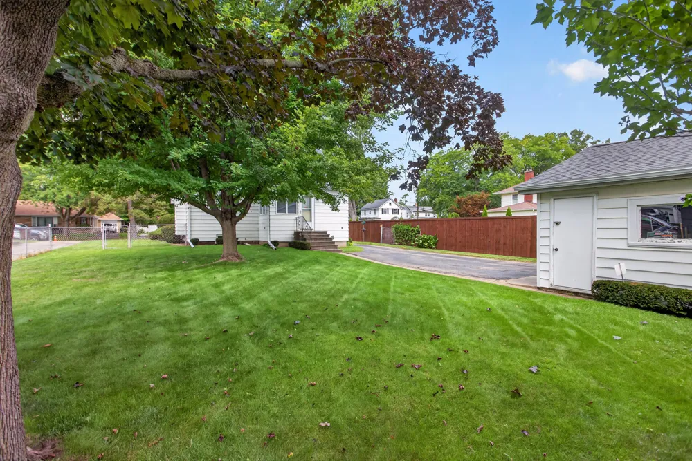 403 S Wisner Street Jackson, MI 49203