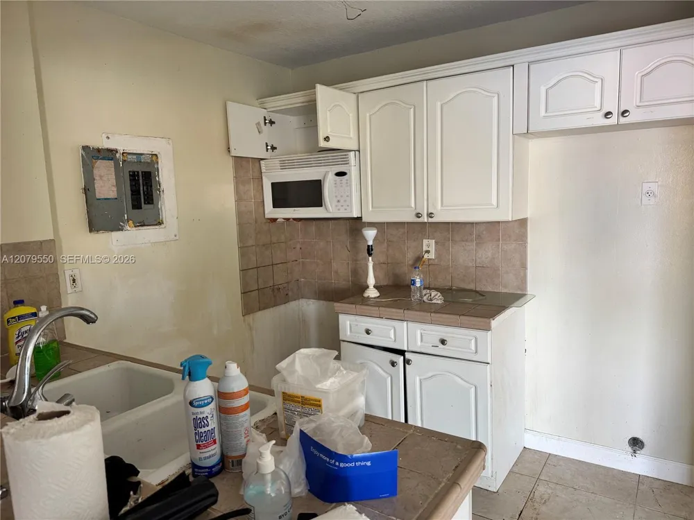 13390 NE 7th Ave #214 North Miami, FL 33161