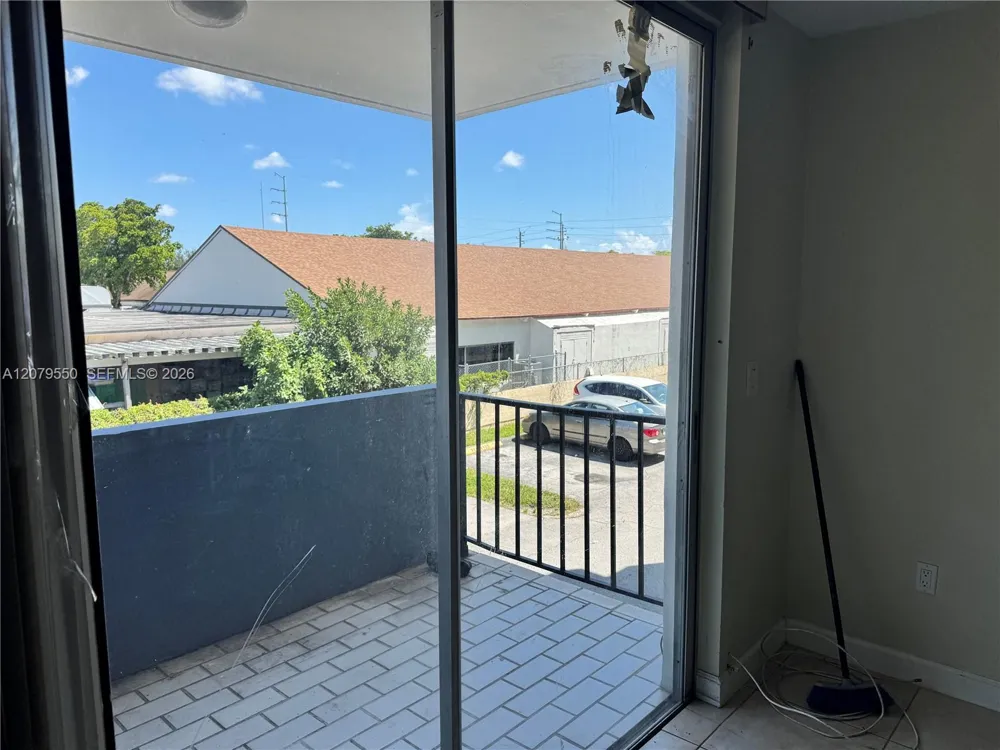 13390 NE 7th Ave #214 North Miami, FL 33161