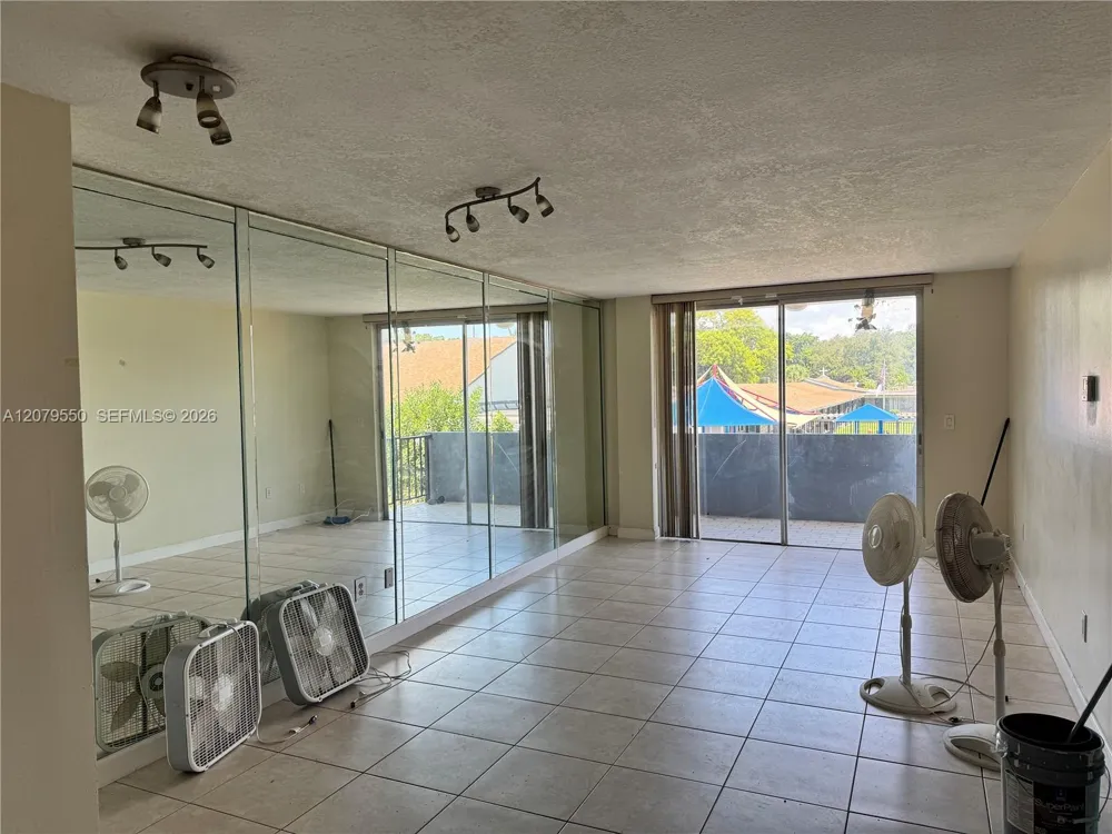 13390 NE 7th Ave #214 North Miami, FL 33161