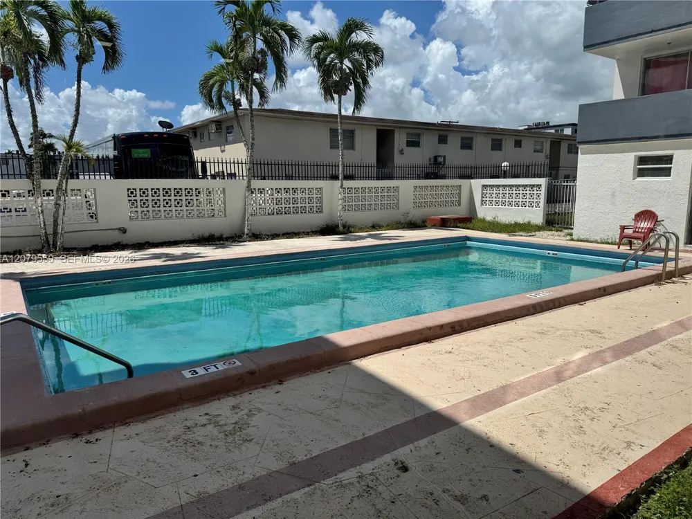 13390 NE 7th Ave #214 North Miami, FL 33161