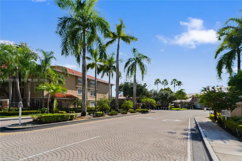 11701 SW 2nd St #5306 Pembroke Pines, FL 33025