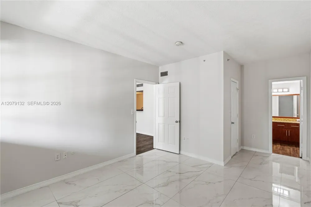 11701 SW 2nd St #5306 Pembroke Pines, FL 33025