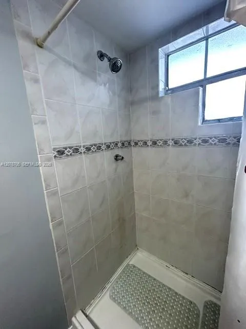 Address Not Shown Lauderdale Lakes, FL 33319