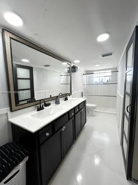 Address Not Shown Lauderdale Lakes, FL 33319