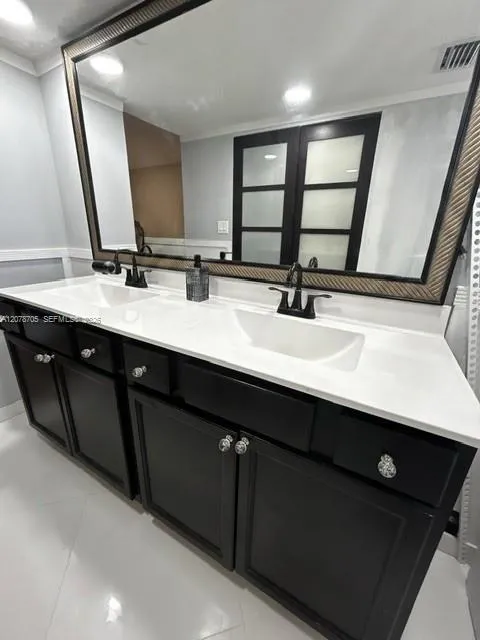 Address Not Shown Lauderdale Lakes, FL 33319