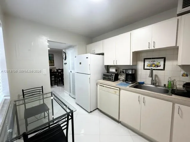 Address Not Shown Lauderdale Lakes, FL 33319