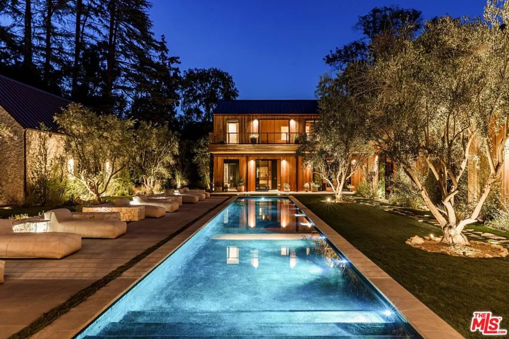 3405 Fryman Road Studio City, CA 91604