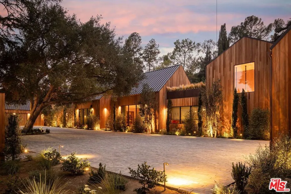 3405 Fryman Road Studio City, CA 91604