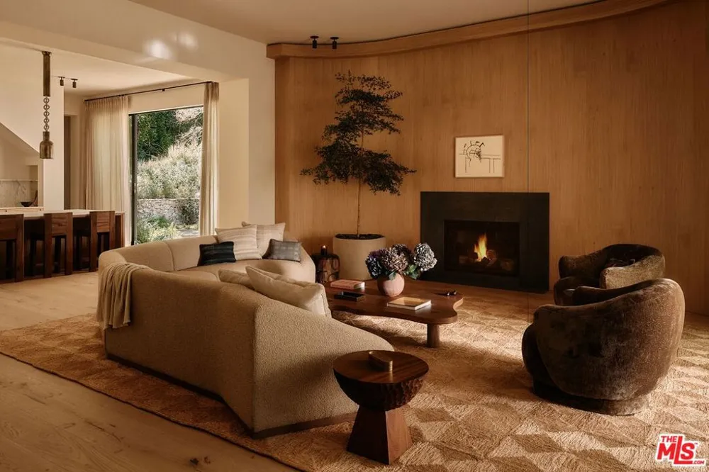 3405 Fryman Road Studio City, CA 91604