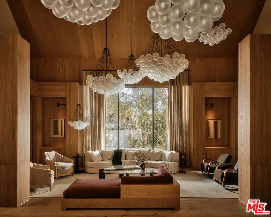 3405 Fryman Road Studio City, CA 91604