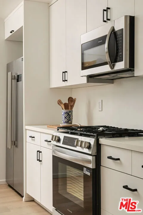 4136 Normal Avenue Los Angeles, CA 90029