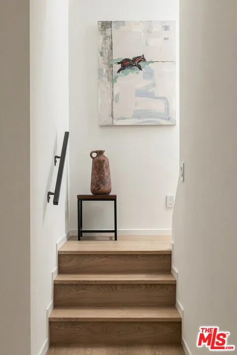 4136 Normal Avenue Los Angeles, CA 90029