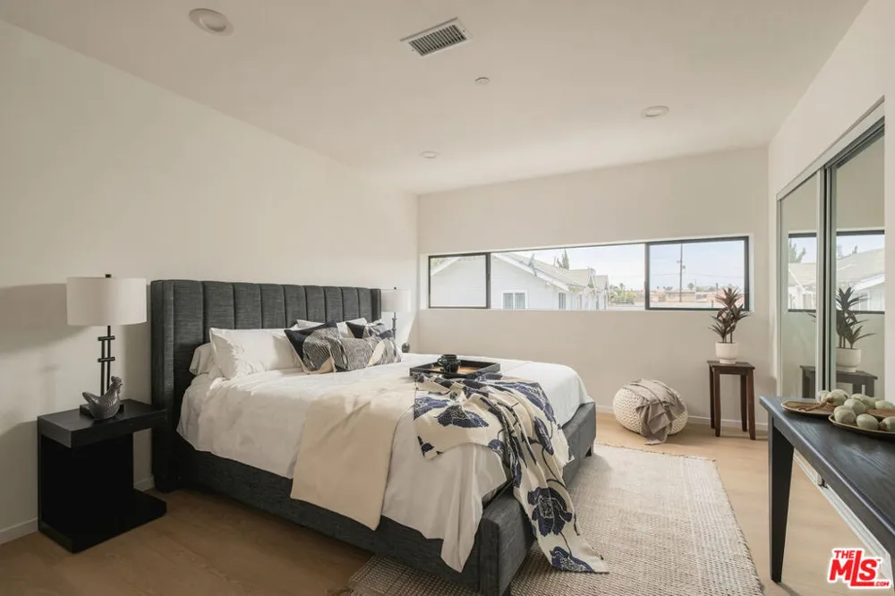 4136 Normal Avenue Los Angeles, CA 90029