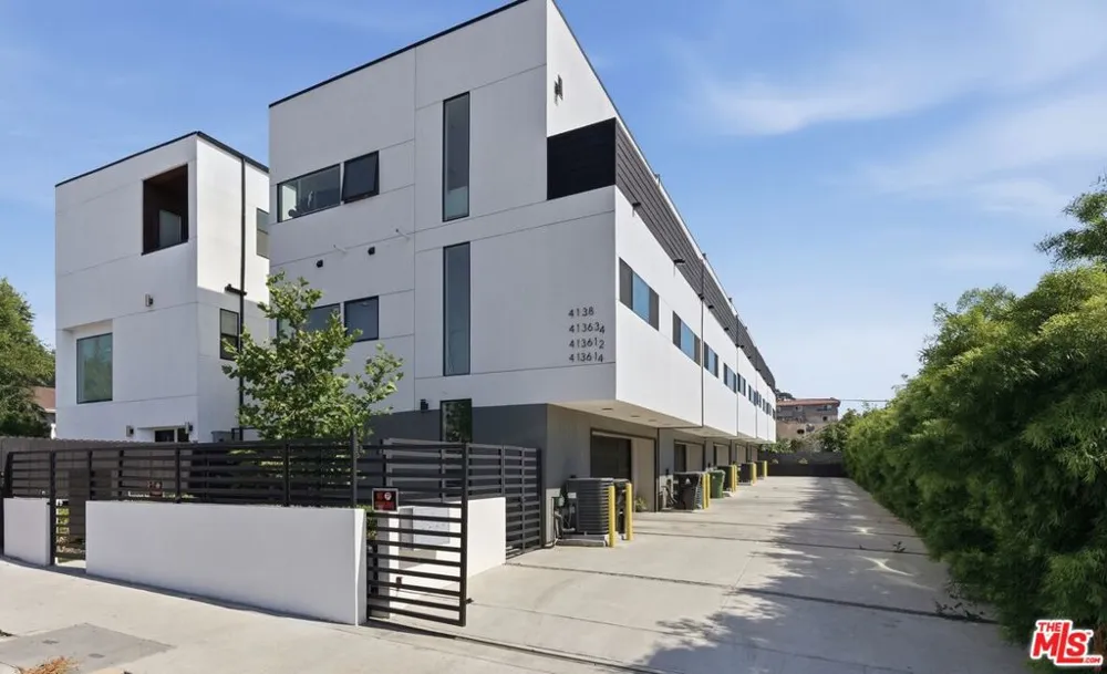 4136 Normal Avenue Los Angeles, CA 90029