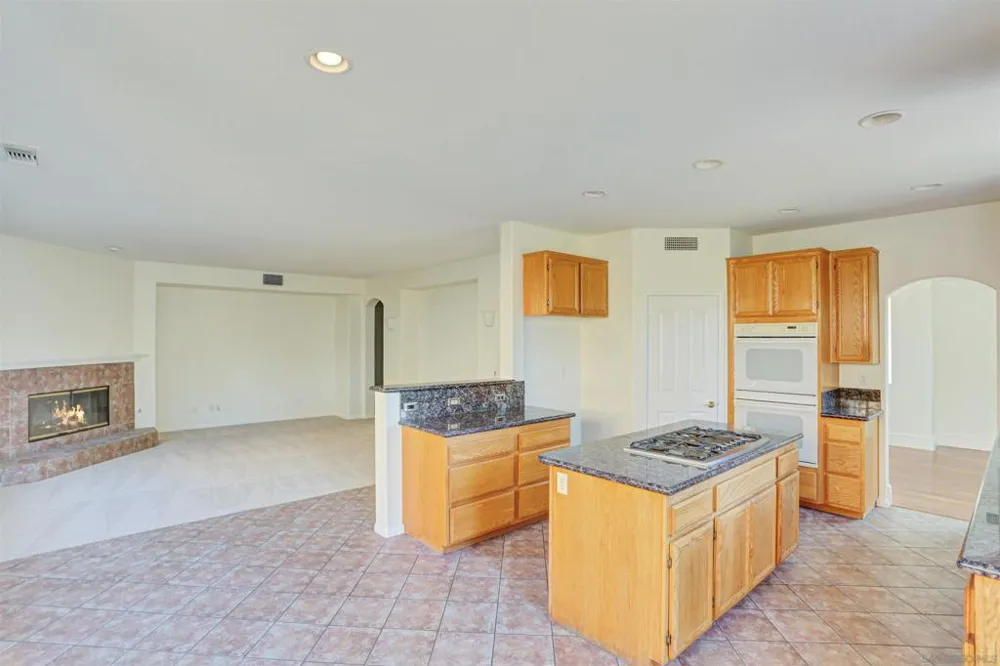5285 Milton Carlsbad, CA 92008