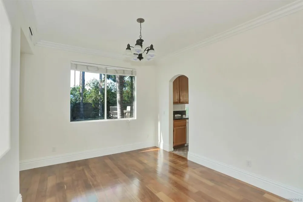 5285 Milton Carlsbad, CA 92008